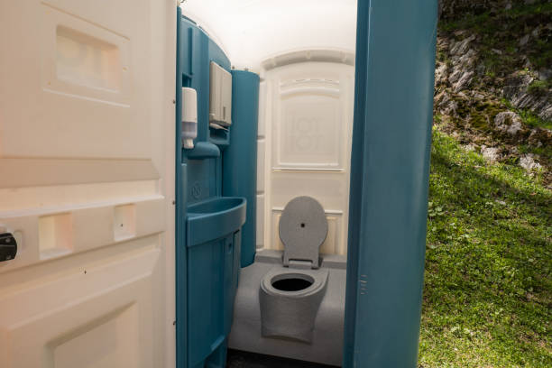 Best Porta potty rental near me  in Highland Falls, NY